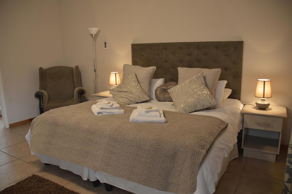 Two Bells Guest House Bloemfontein Quarto foto