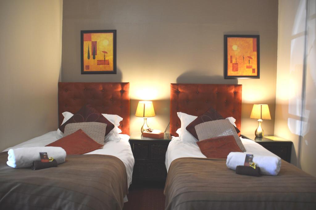 Two Bells Guest House Bloemfontein Quarto foto