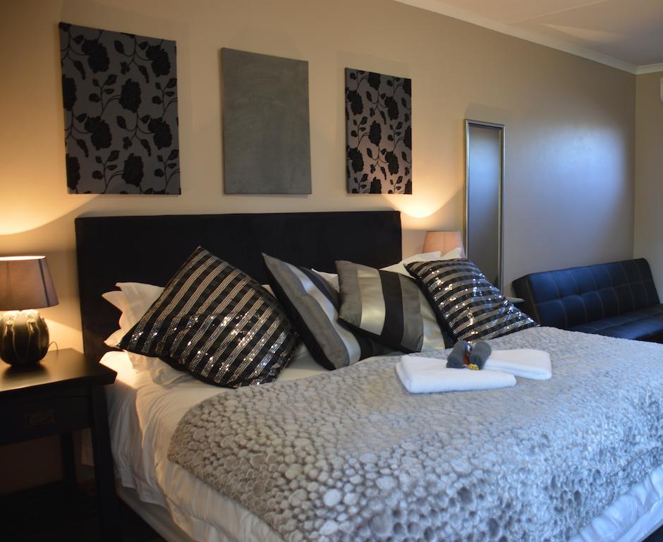 Two Bells Guest House Bloemfontein Quarto foto